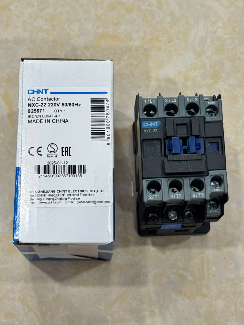 Contactor CHINT 3P 22A ( NXC-22 )